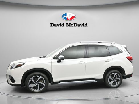 Used 2022 Subaru Forester Touring AWD/4WD image 5