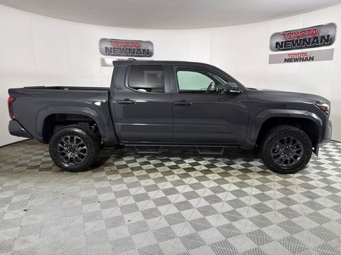 Used 2025 Toyota Tacoma SR5 image 2