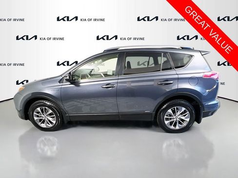 Used 2017 Toyota RAV4 XLE w/ Convenience Package image 4