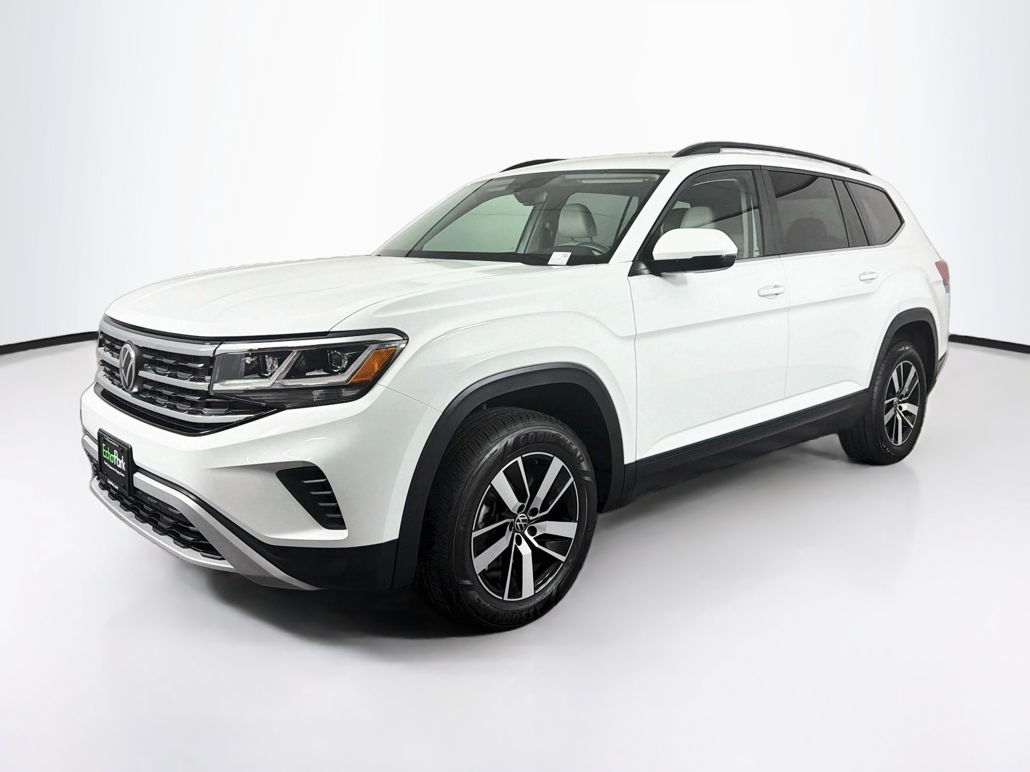 Used 2023 Volkswagen Atlas SE FWD image 3