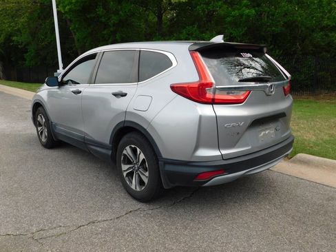 Used 2018 Honda CR-V LX image 3