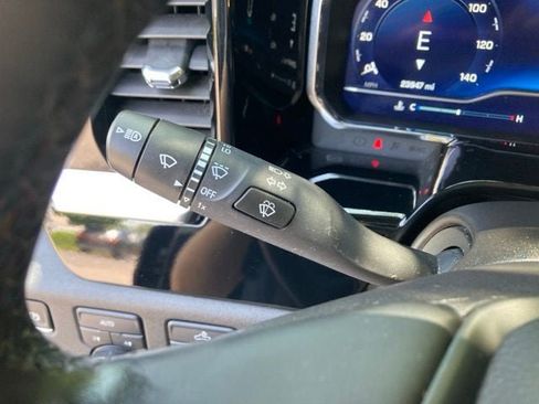 Used 2024 Chevrolet Silverado 1500 LT AWD/4WD image 25