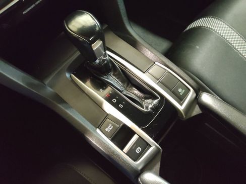 Used 2021 Honda Civic Sport image 26