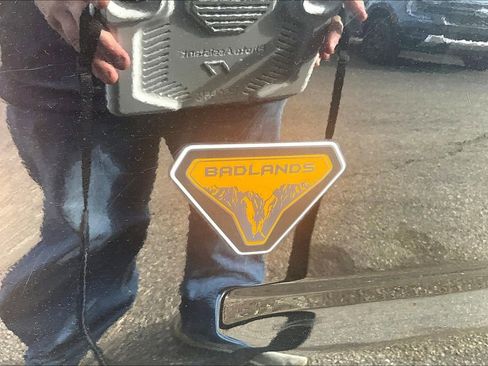 Used 2021 Ford Bronco Sport Badlands image 7