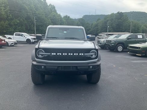 New 2026 Ford Bronco Outer Banks w/ Sasquatch Package AWD/4WD image 2