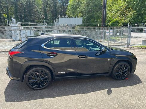 Used 2021 Lexus UX 250h F Sport AWD/4WD image 4