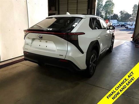 Used 2024 Toyota bZ4X AWD image 19