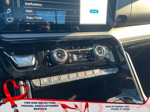 Used 2024 GMC Sierra 2500 AT4X image 30