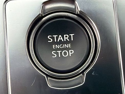 Used 2024 Jaguar XF R-Dynamic SE image 36