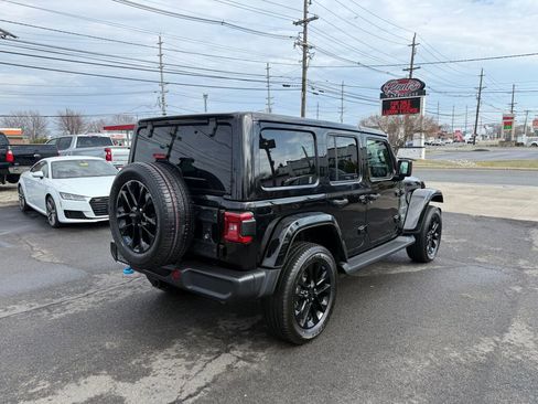 Used 2023 Jeep Wrangler Sahara w/ Dual Top Group image 7