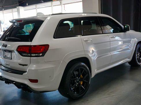 Used 2018 Jeep Grand Cherokee Trackhawk w/ Trailer Tow Group IV image 7
