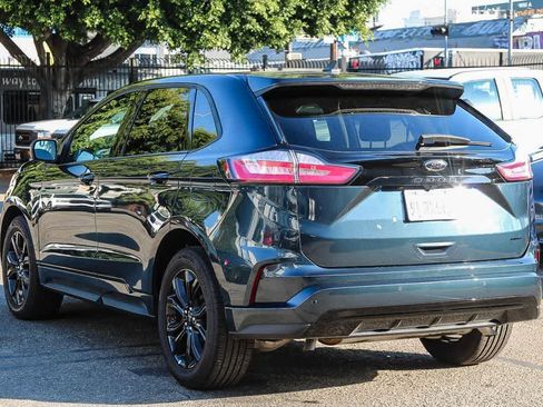 Used 2023 Ford Edge SE w/ Black Appearance Package AWD/4WD image 9