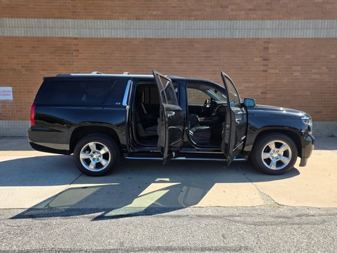 Used 2015 Chevrolet Suburban LTZ AWD/4WD image 13