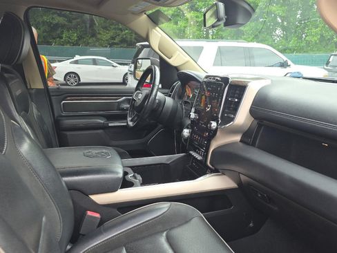 Used 2019 RAM 1500 Laramie RWD image 9