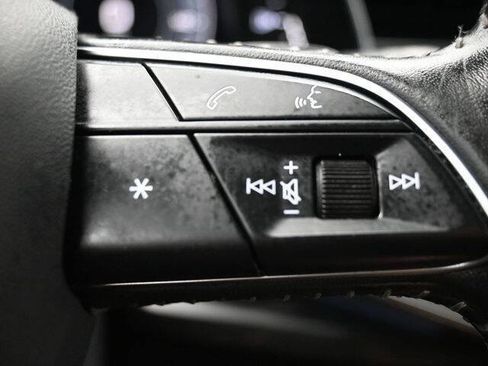 Used 2019 Audi Q8 Premium w/ Convenience Package image 21