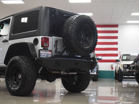 Used 2011 Jeep Wrangler Rubicon w/ Trailer Tow Group AWD/4WD image 26