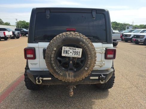 Used 2022 Jeep Wrangler Sport AWD/4WD image 11