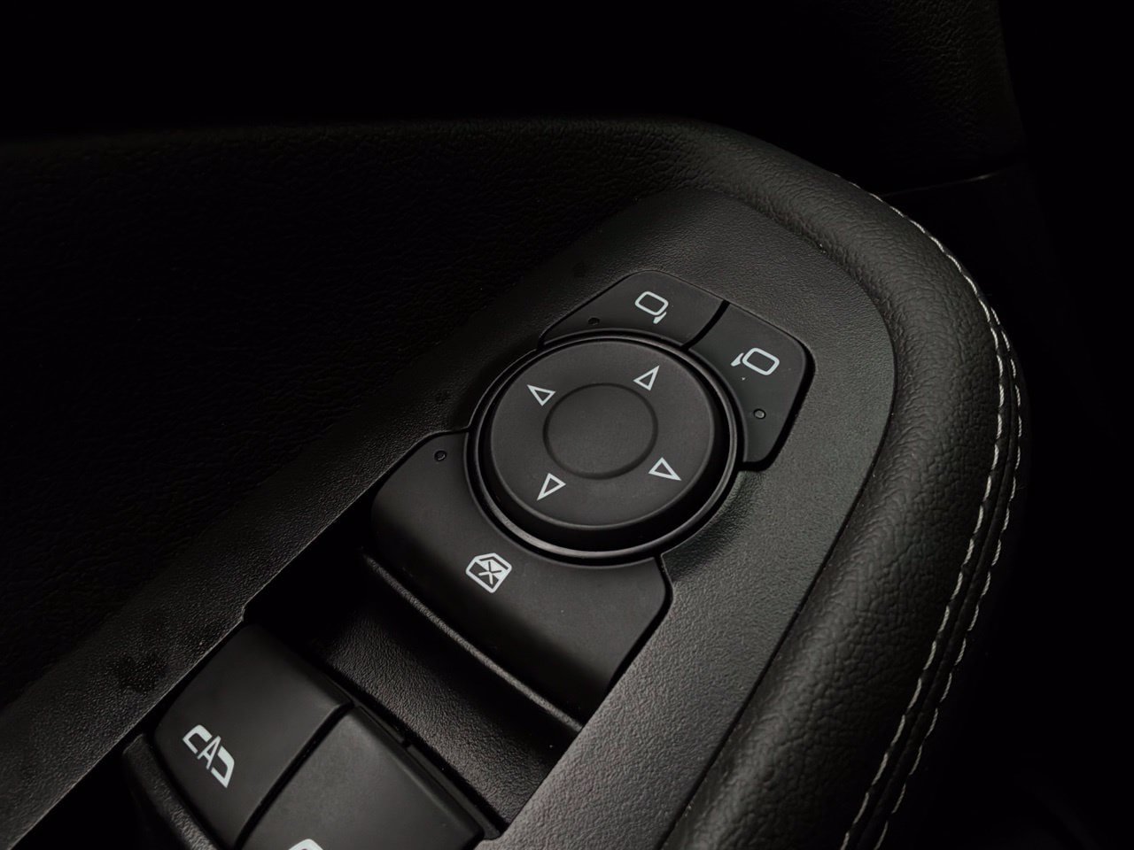 Used 2025 Buick Encore GX Preferred FWD image 22