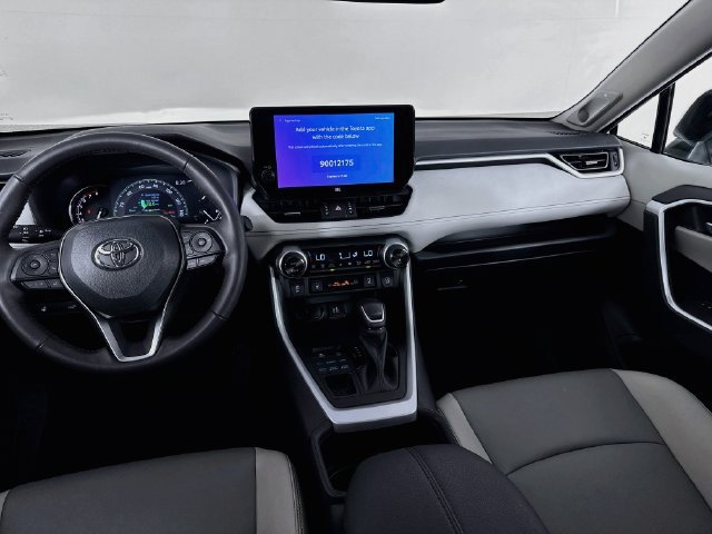 Used 2025 Toyota RAV4 XLE Premium w/ Weather Package AWD/4WD image 29