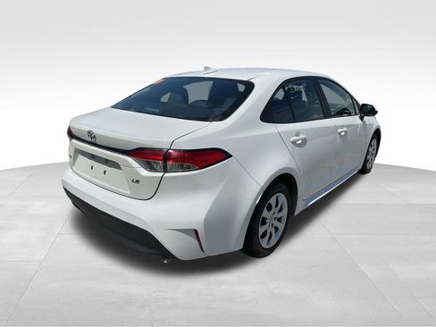 Used 2024 Toyota Corolla LE FWD image 13