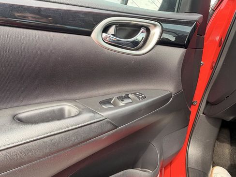 Used 2018 Nissan Sentra SV FWD image 17