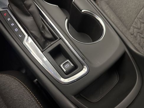 Used 2024 Chevrolet Equinox LT w/ LPO, Floor Liner Package FWD image 32