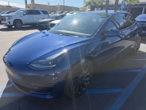Used 2022 Tesla Model 3 Performance image 3