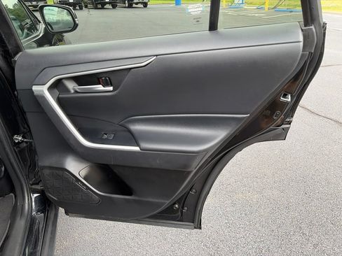Used 2023 Toyota RAV4 XLE AWD/4WD image 34