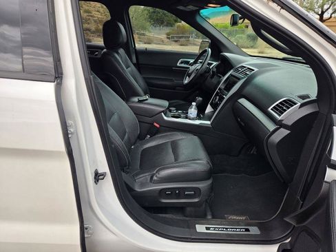 Used 2015 Ford Explorer Sport w/ Equipment Group 401A AWD/4WD image 25