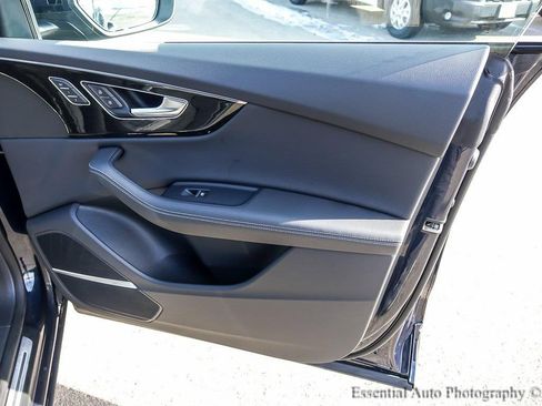 Used 2024 Audi Q8 Prestige image 27