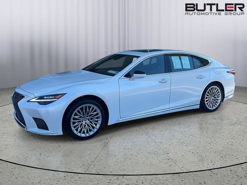 Used 2024 Lexus LS 500 image 2