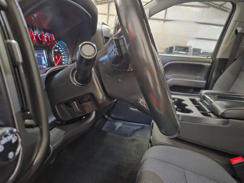 Used 2018 Chevrolet Silverado 1500 LT RWD image 42