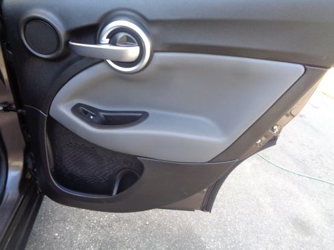 Used 2016 FIAT 500X Easy image 23