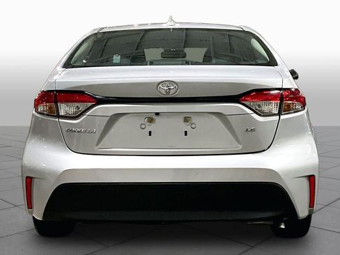 Used 2024 Toyota Corolla LE FWD image 5