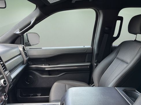 Used 2019 Ford Expedition XLT AWD/4WD image 12