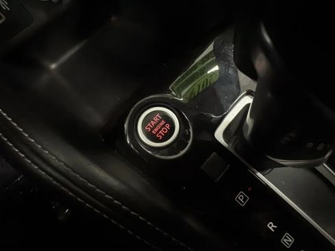 Used 2019 Nissan Kicks S FWD image 16