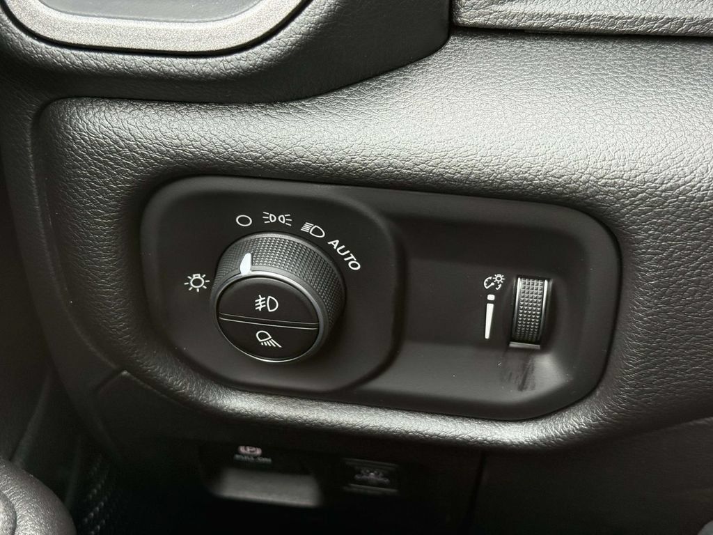 New 2027 RAM 1500 Tradesman AWD/4WD image 26