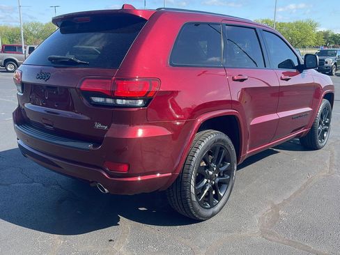 Used 2021 Jeep Grand Cherokee Laredo X image 5