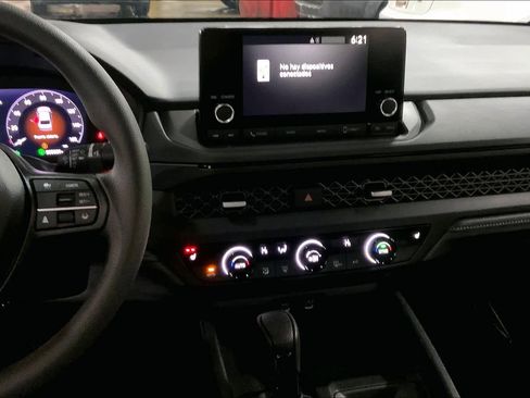 Used 2025 Honda Accord SE image 7