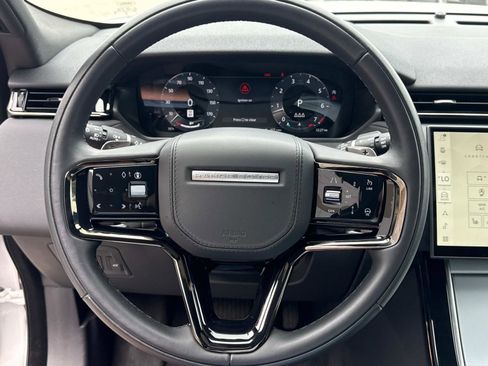 Certified 2025 Land Rover Range Rover Velar S image 27