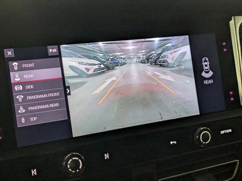 Used 2022 Porsche Macan image 14