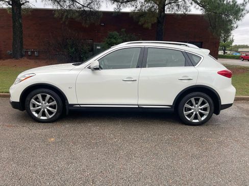 Used 2016 INFINITI QX50 2WD w/ Premium Plus Package image 2