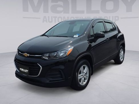 Used 2020 Chevrolet Trax LS w/ LPO, Protection Package AWD/4WD image 1