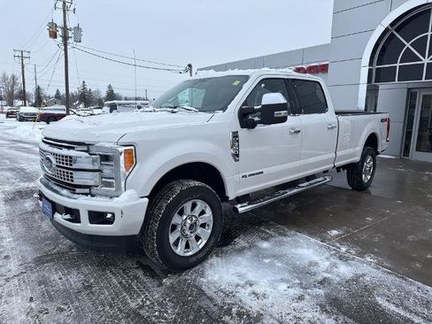 Certified 2019 Ford F350 Platinum w/ Platinum Ultimate Package image 3