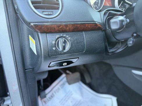Used 2012 Mercedes-Benz GL 450 4MATIC image 12