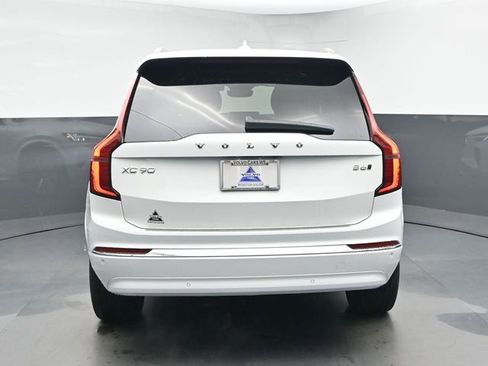 New 2026 Volvo XC90 B6 Core w/ Protection Package Premier image 7