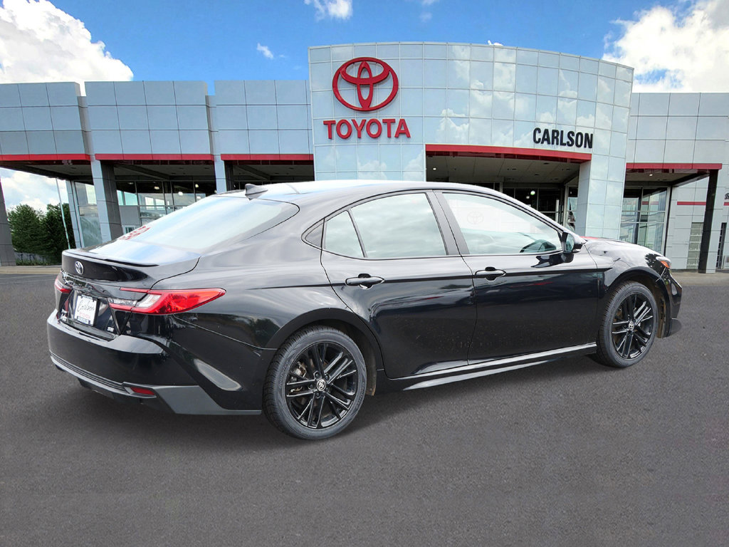 Certified 2025 Toyota Camry SE FWD image 5
