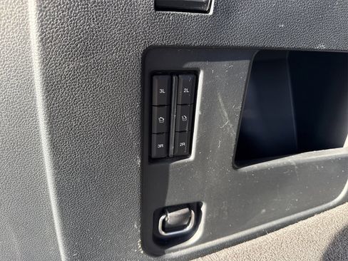 Used 2021 Ford Expedition XLT image 36