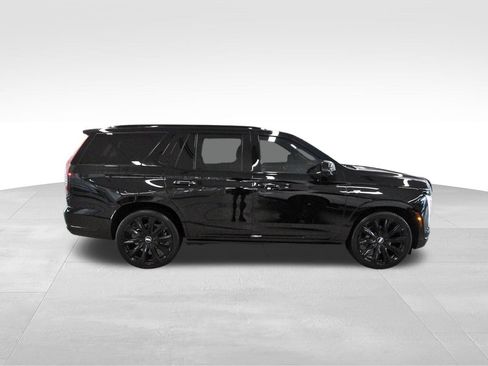 Used 2025 Cadillac Escalade Sport Platinum AWD/4WD image 4