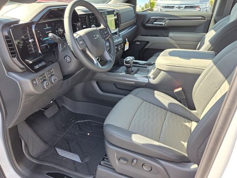 New 2026 Chevrolet Silverado 1500 ZR2 AWD/4WD image 5